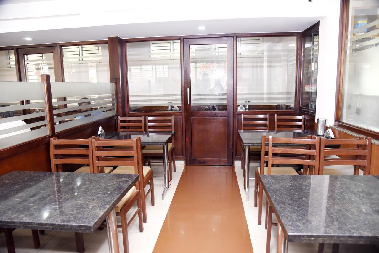 Slr Residency Hotel Subrahmanya Exterior photo